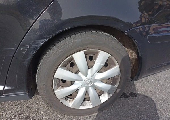 Toyota Avensis cena 8000 przebieg: 276721, rok produkcji 2006 z Łódź małe 92